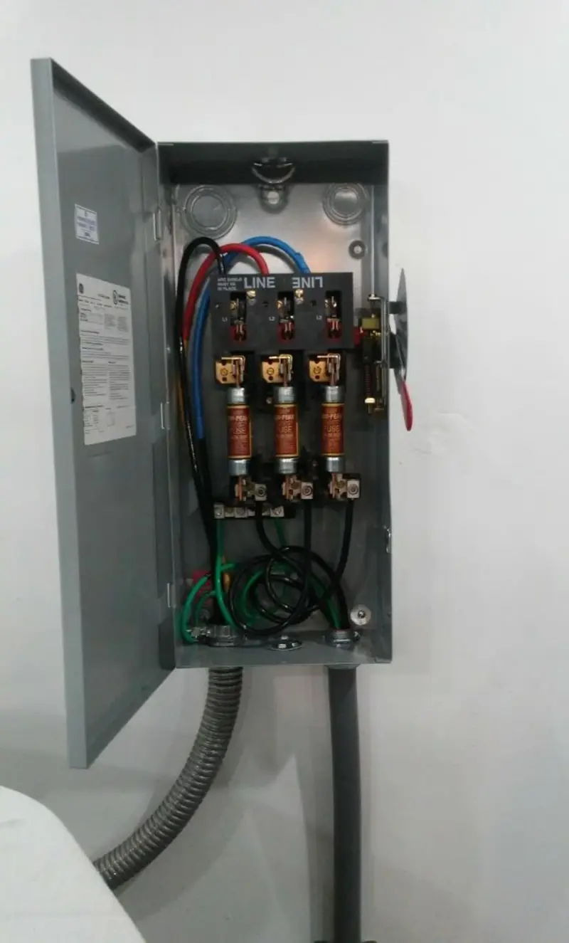 Three-phase disconnect switch installed for Electrical Wiring & Rewiring in Fitzgerald